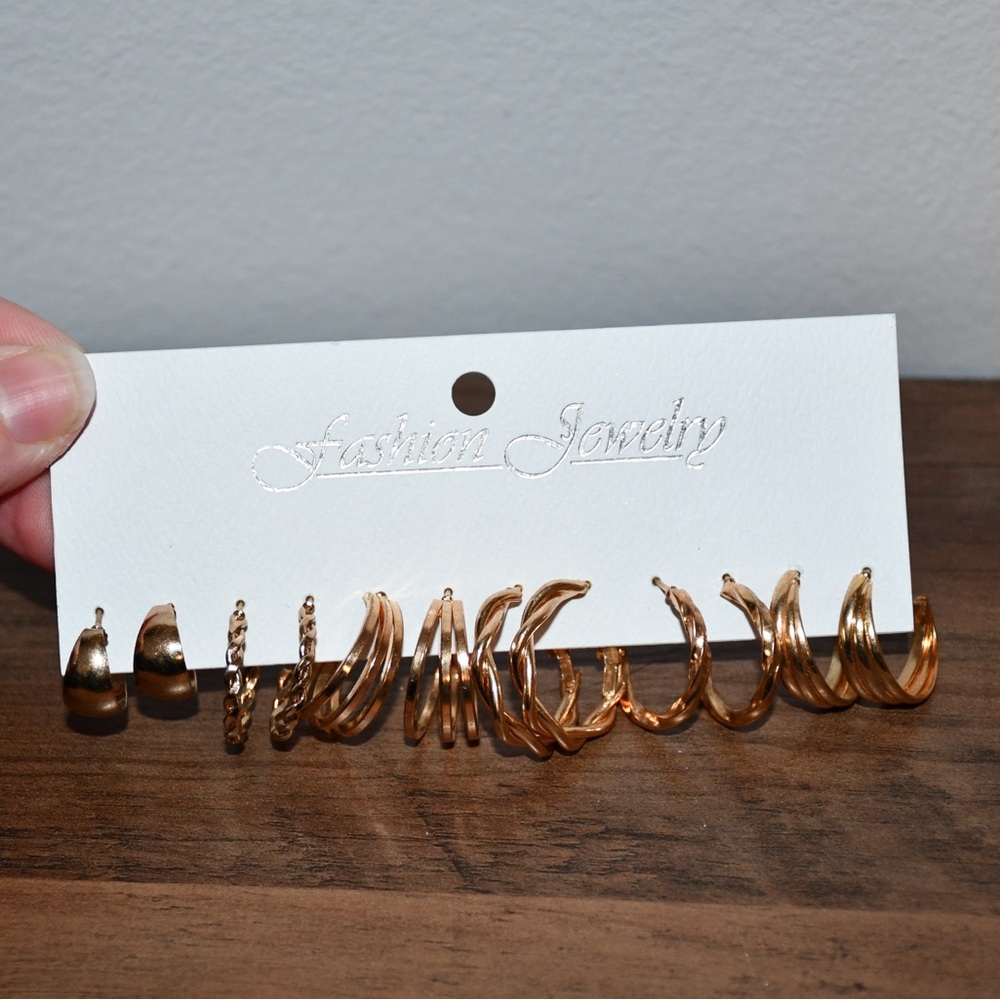 Fashion Jewelry Gold and Black Hoop Earring Collection